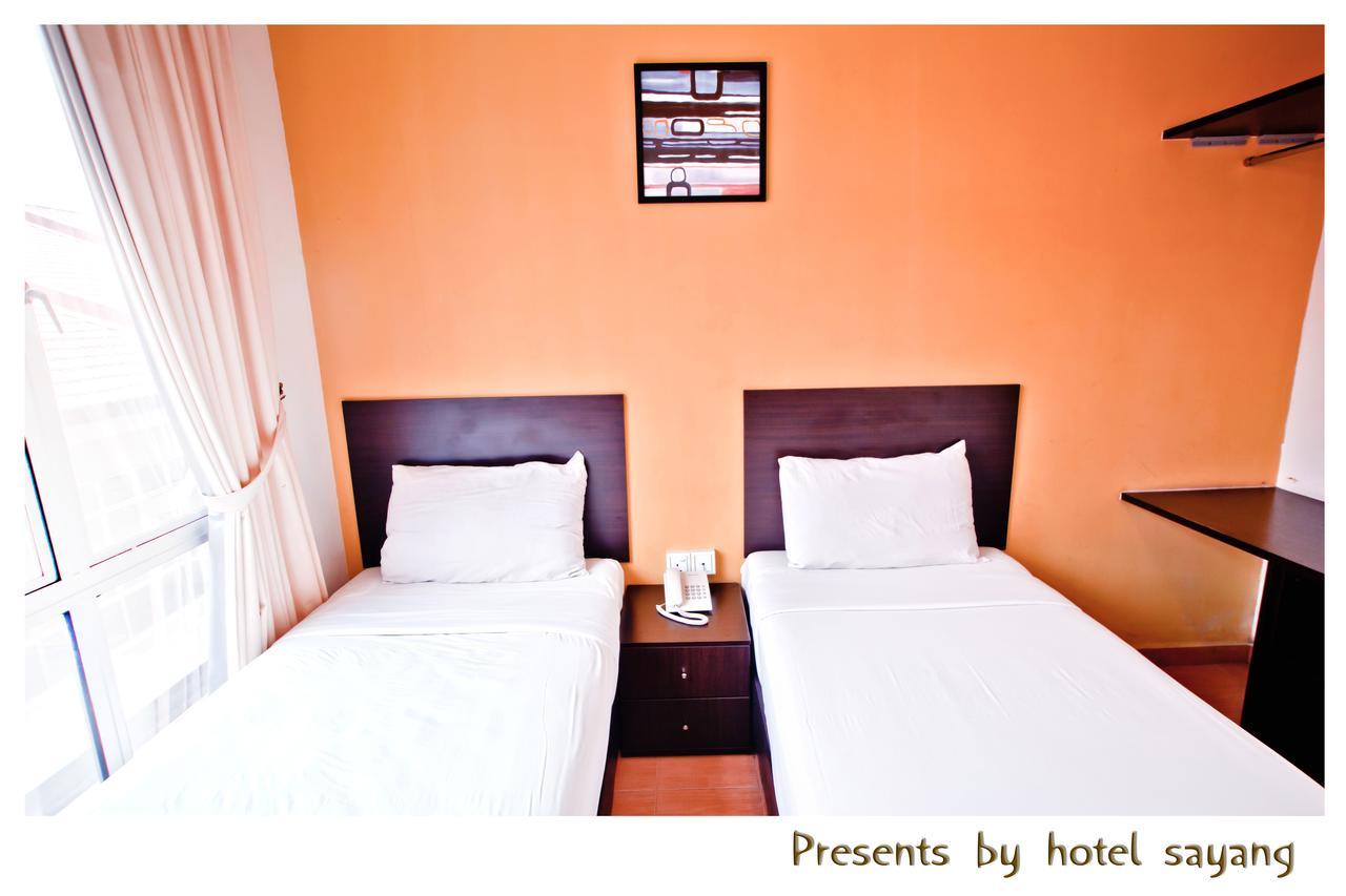 Sayang Hotel Kulai Exterior foto