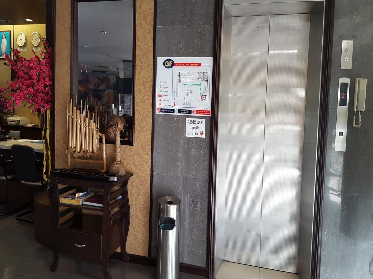 Sayang Hotel Kulai Exterior foto